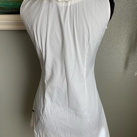 Kisses & Co. White Sleeveless Button Down Ruffle Neck Collar Size Small - Picture 9 of 16